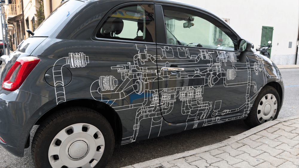 Grafiche adesive e personalizzazione automezzi.